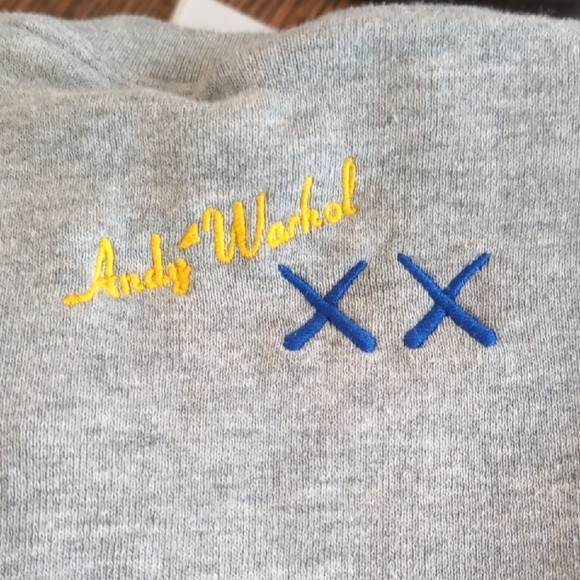Andy Warhol UT Uniqlo Gray Sweatshirt - Picture 3 of 4